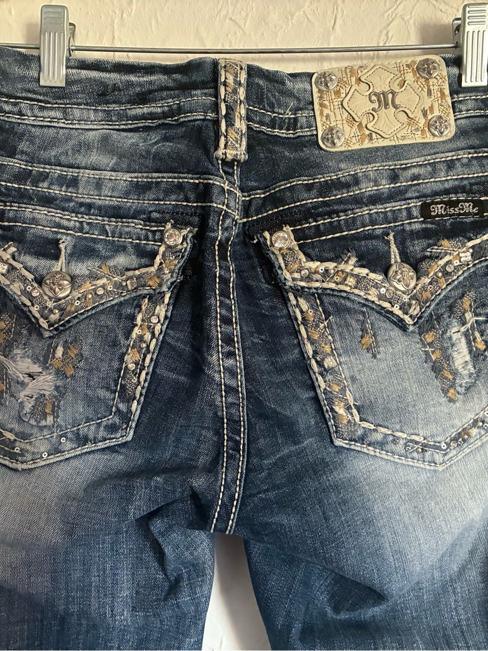 Miss Me Easy Crop Distressed Denim Capri Jeans JE5846EC3 Bling Flap Pocket - Picture 5 of 15